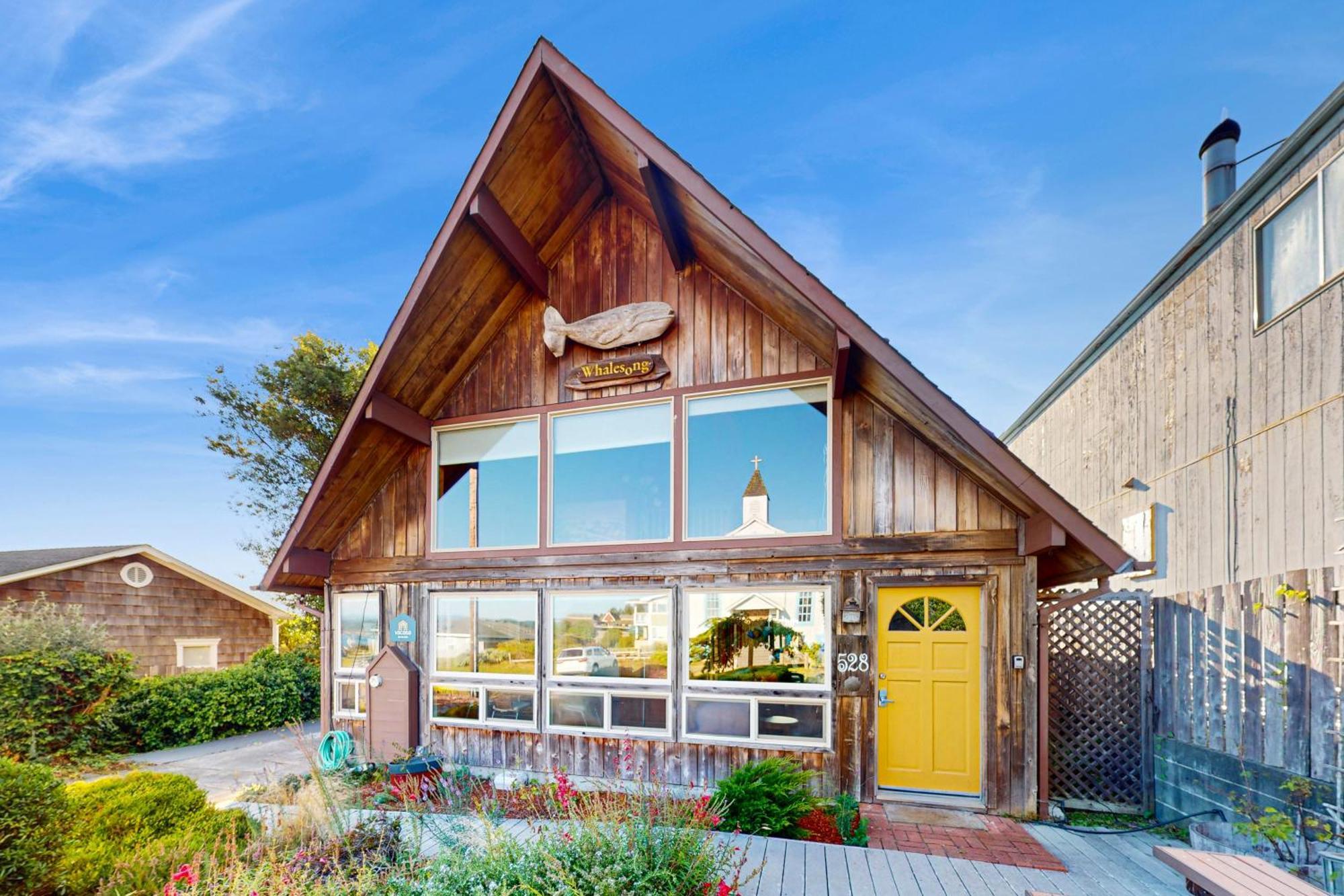 Holiday home Whalesong House